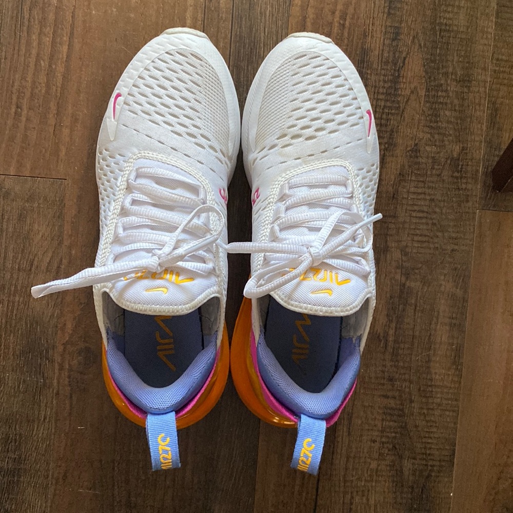Nike Size 8 Women’s Sneaker